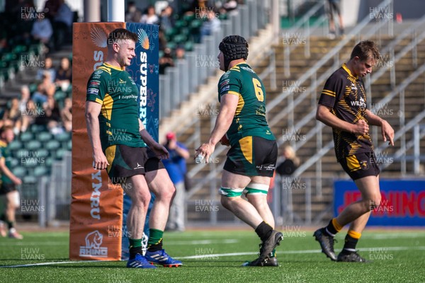 100525 - Nant Conwy v Bethesda - North Wales Division 1 Cup Final - Nant Conwy’s Sam Hughes breaks free to score his second try