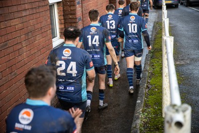 100126 - Narberth v Pontypridd RFC - WRU Premiership - Narberth walk towards the pitch