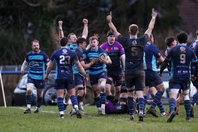 100126 - Narberth v Pontypridd RFC - WRU Premiership - Dean James of Narberth celebrates winning a penalty
