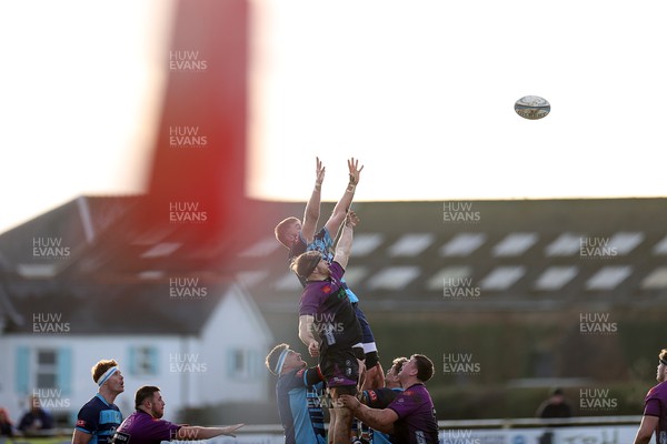 100126 - Narberth v Pontypridd RFC - WRU Premiership - Line out