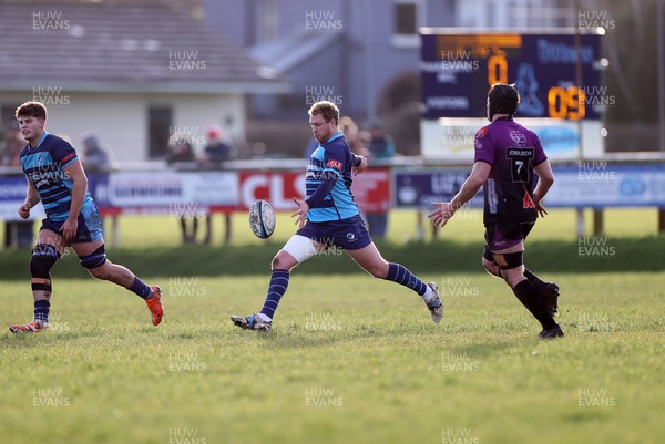 100126 - Narberth v Pontypridd RFC - WRU Premiership - Jonathan Rogers of Narberth 