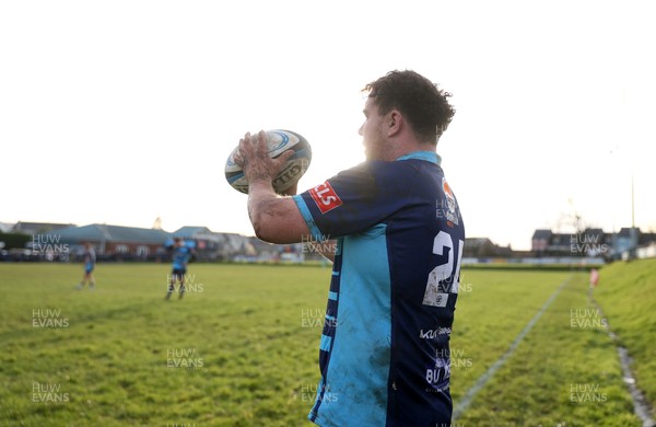 100126 - Narberth v Pontypridd RFC - WRU Premiership - Tom Clarke of Narberth 