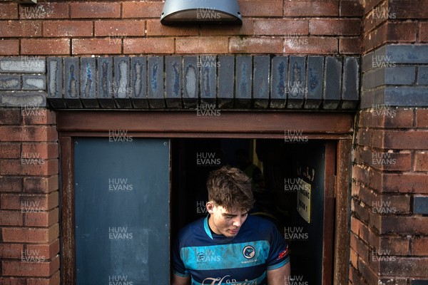 100126 - Narberth v Pontypridd RFC - WRU Premiership - Evan Sheldon of Narberth 