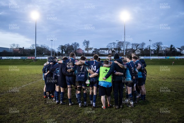 100126 - Narberth v Pontypridd RFC - WRU Premiership - Narberth RFC team huddle at full time
