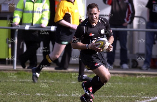 150303 - Neath v Caerphilly - Welsh Premiership - Dave Tieuti races in to touch down a first half try against Caerphilly