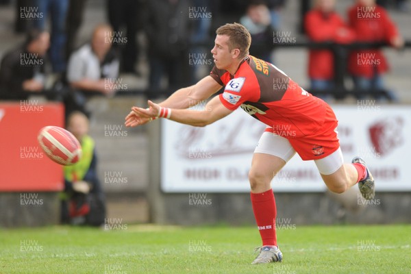 12.05.11 - Neath v Llanelli - Principality Premiership Play-Off - Gareth Davies of Llanelli. 