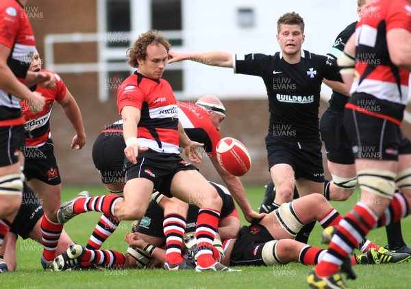 08.10.11 Neath RFC v Pontypool RFC - Principality Premiership - Pontypool's Andrew Quick kicks to touch 