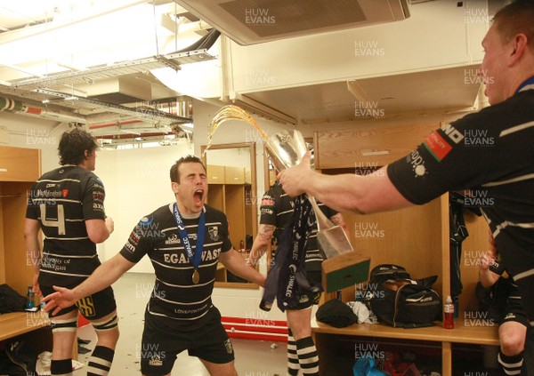 040513 Neath RFC v Pontypridd RFC -Pontypridd's Simon Humberstone celebrates in the changing rooms