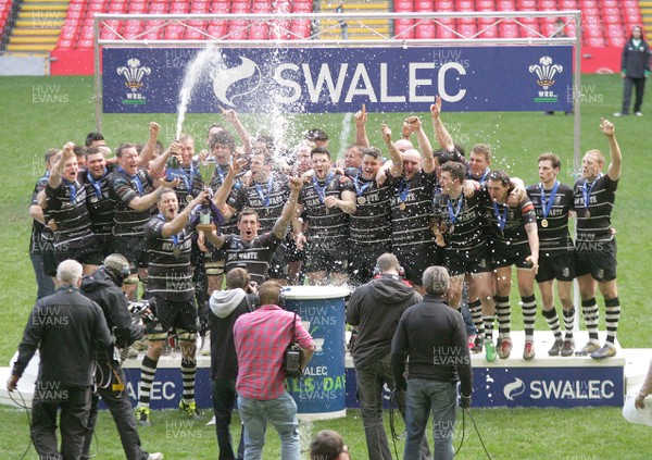 040513 Neath RFC v Pontypridd RFC -Pontypridd's Chris Dicomidis and Dafydd Lockyer lift The Swalec Cup