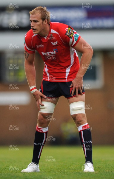 12.08.09 - Neath v Scarlets - Pre-Season Friendly - Scarlets Damian Welch. 