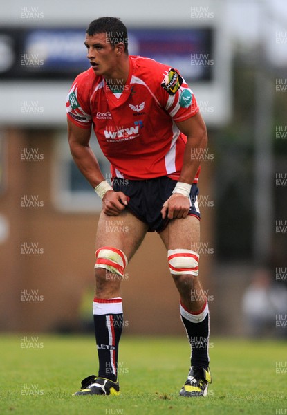 12.08.09 - Neath v Scarlets - Pre-Season Friendly - Scarlets Aaron Shingler. 