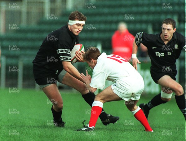 261096 - Neath v Ulster - Steve Williams of Neath takes on Robin Morrow