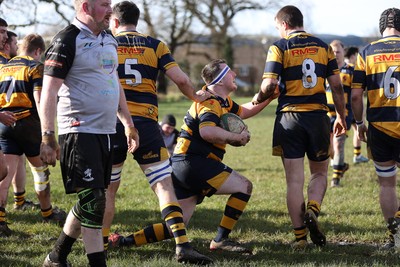 010325 - Nelson Nomads v Aberdare Athletic - WRU Athletic Mid District Division A - Gavin Barrett of Aberdare celebrates scoring a try with team mates