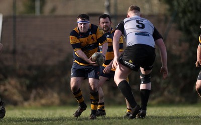 010325 - Nelson Nomads v Aberdare Athletic - WRU Athletic Mid District Division A - Gavin Barrett of Aberdare 