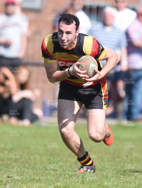 050518 - WRU National Leagues Division 1 East - Nelson v Brynmawr - Zach Stuart of Brynmawr running in for a try