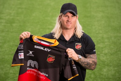 240518 - New Dragons Signings - New Dragons signing Richard Hibbard at Rodney Parade