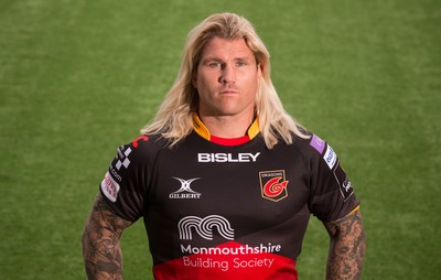 240518 - New Dragons Signings - New Dragons signing Richard Hibbard at Rodney Parade