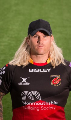 240518 - New Dragons Signings - New Dragons signing Richard Hibbard at Rodney Parade