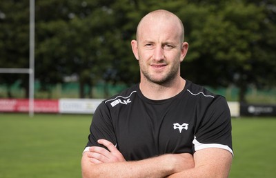 090715 - New Ospreys signings Brendon Leonard