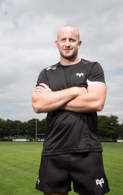 090715 - New Ospreys signings Brendon Leonard