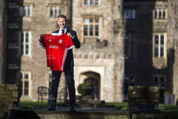 150118 - Picture shows new Wales football manager Ryan Giggs at his first press conference - 