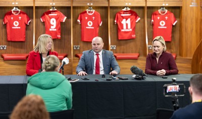 200125  New Wales Women’s Rugby Head Coach Announcement, Principality Stadium - Sean Lynn who has been appointed Head Coach of the Wales Women’s Rugby Team during press conference alongside Abi Tierney Chief Executive of the WRU, left, and Belinda Moore, Head of Women’s rugby for the WRU