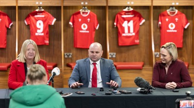 200125  New Wales Women’s Rugby Head Coach Announcement, Principality Stadium - Sean Lynn who has been appointed Head Coach of the Wales Women’s Rugby Team during press conference alongside Abi Tierney Chief Executive of the WRU, left, and Belinda Moore, Head of Women’s rugby for the WRU