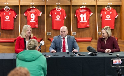 200125  New Wales Women’s Rugby Head Coach Announcement, Principality Stadium - Sean Lynn who has been appointed Head Coach of the Wales Women’s Rugby Team during press conference alongside Abi Tierney Chief Executive of the WRU, left, and Belinda Moore, Head of Women’s rugby for the WRU