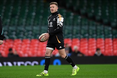 211125 - New Zealand Rugby Captains Run -  Damian McKenzie during training ahead of the game against Wales tomorrow
