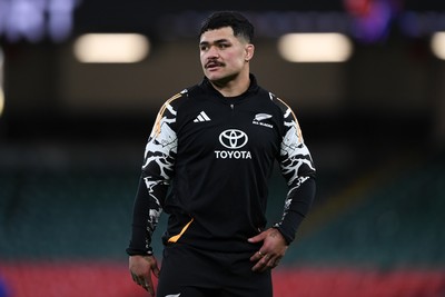 211125 - New Zealand Rugby Captains Run - Du’Plessis Kirifi during training ahead of the game against Wales tomorrow