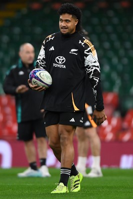 211125 - New Zealand Rugby Captains Run - Leicester Fainga'anuku during training ahead of the game against Wales tomorrow