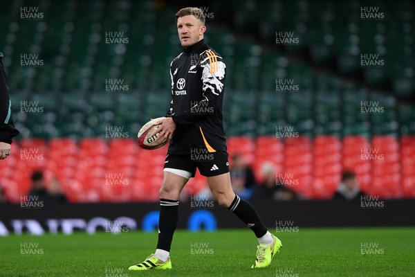 211125 - New Zealand Rugby Captains Run -  Damian McKenzie during training ahead of the game against Wales tomorrow