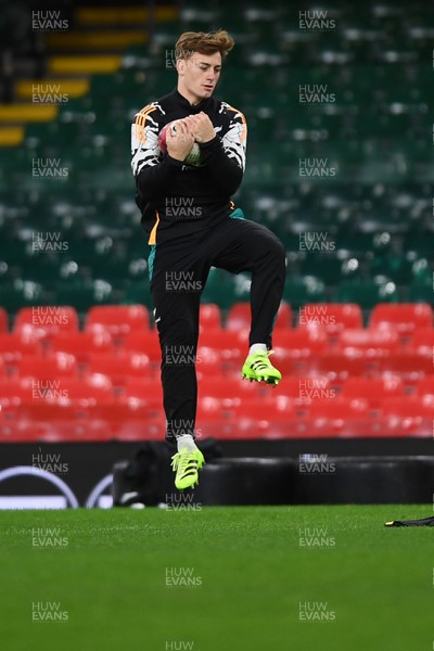 211125 - New Zealand Rugby Captains Run - Ruben Love during training ahead of the game against Wales tomorrow