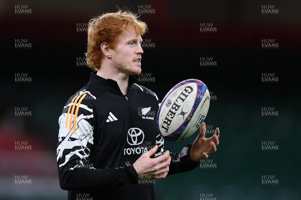 211125 - New Zealand Rugby Captains Run - Finlay Christie during training ahead of the game against Wales tomorrow
