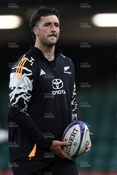211125 - New Zealand Rugby Captains Run - Josh Lord during training ahead of the game against Wales tomorrow