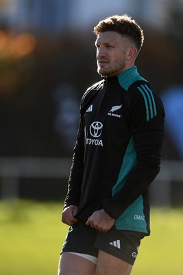 181125 - New Zealand Rugby Training - Damian McKenzie during training ahead of their upcoming match against Wales