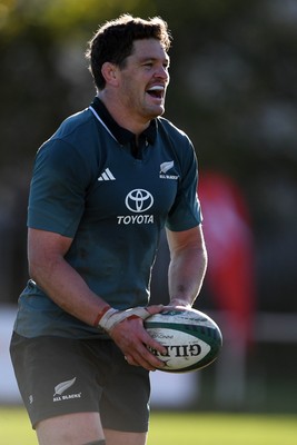 181125 - New Zealand Rugby Training - Luke Jacobson during training ahead of their upcoming match against Wales
