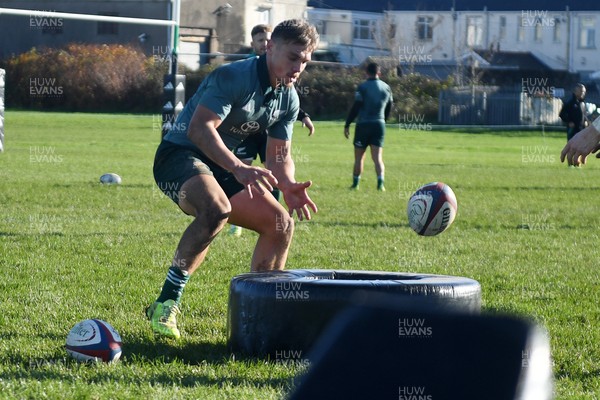 181125 - New Zealand Rugby Training - Cortez Ratima during training ahead of their upcoming match against Wales