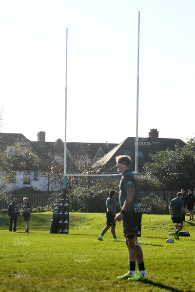 181125 - New Zealand Rugby Training - A general view of training at St Peter’s Rugby Club ahead of their upcoming match against Wales