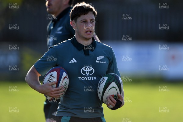 181125 - New Zealand Rugby Training - Cameron Roigard during training ahead of their upcoming match against Wales