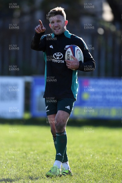 181125 - New Zealand Rugby Training - Damian McKenzie during training ahead of their upcoming match against Wales