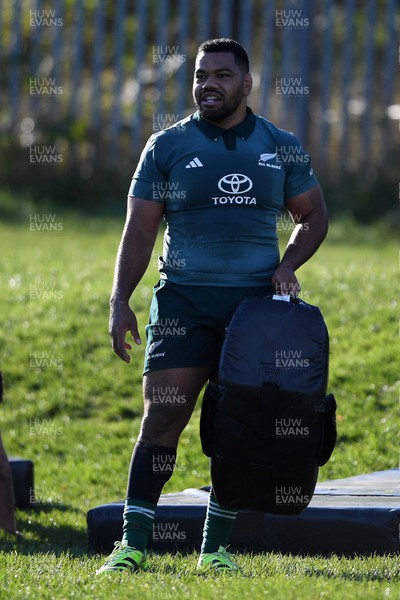 181125 - New Zealand Rugby Training - Samisoni Taukei’aho during training ahead of their upcoming match against Wales