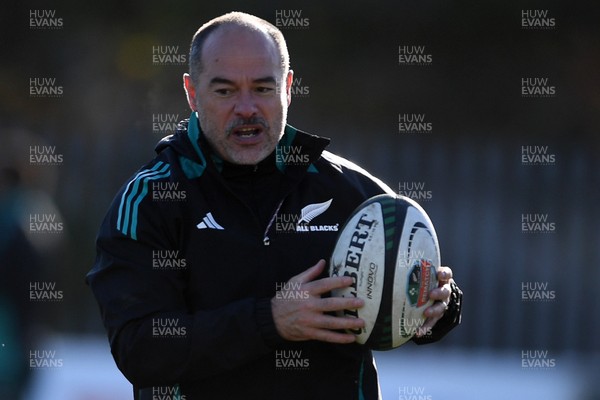 181125 - New Zealand Rugby Training - New Zealand Assistant Coach, Scott Hansen during training ahead of their upcoming match against Wales