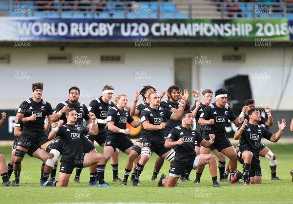 070618 -  New Zealand U20 v Australia U20, World Rugby U20 Championship, Pool A -The New Zealand team perform the Haka at the start of the match