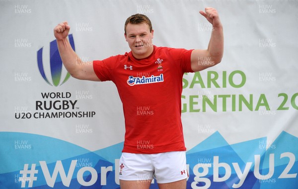 170619 - New Zealand U20 v Wales U20 - World Rugby Under 20 Championship - 5th Place Semi-Final -  Captain Dewi Lake of Wales celebrates at the end of the match as he heads for the tunnel 