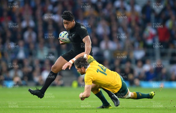 311015 - New Zealand v Australia - Rugby World Cup Final 2015 -Julian Savea of New Zealand is tackled by Adam Ashley-Cooper of Australia