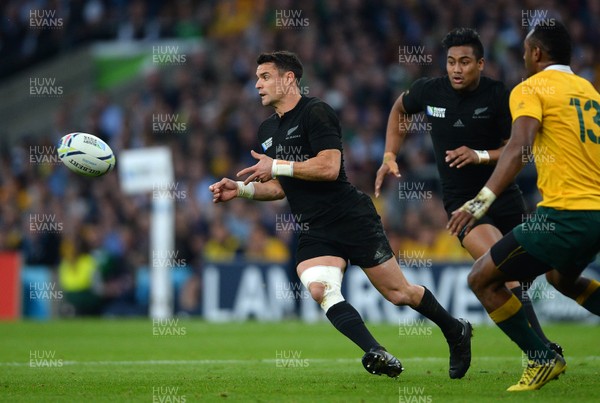 311015 - New Zealand v Australia - Rugby World Cup Final 2015 -DanCarter of New Zealand