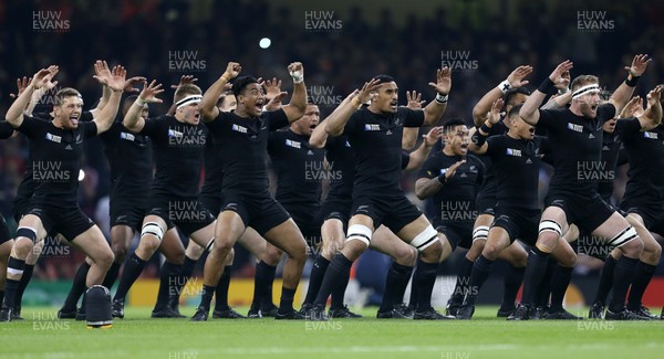 021015 - New Zealand v Georgia - Rugby World Cup - New Zealand perform the Haka