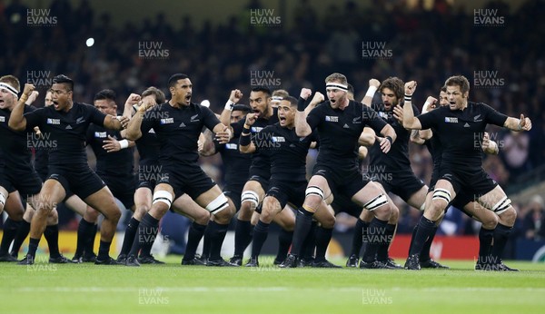 021015 - New Zealand v Georgia - Rugby World Cup - New Zealand perform the Haka