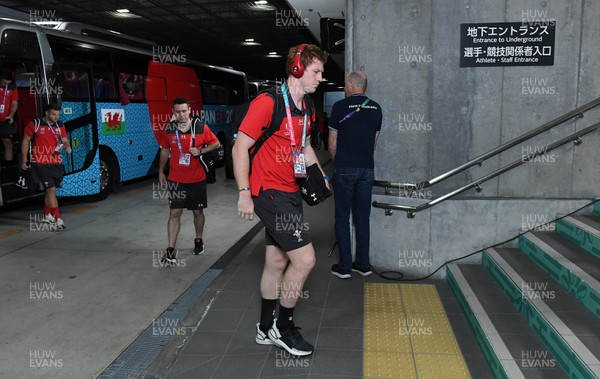 011119 - New Zealand v Wales - Rugby World Cup Bronze Final - Rhys Patchell of Wales arrives at the stadium